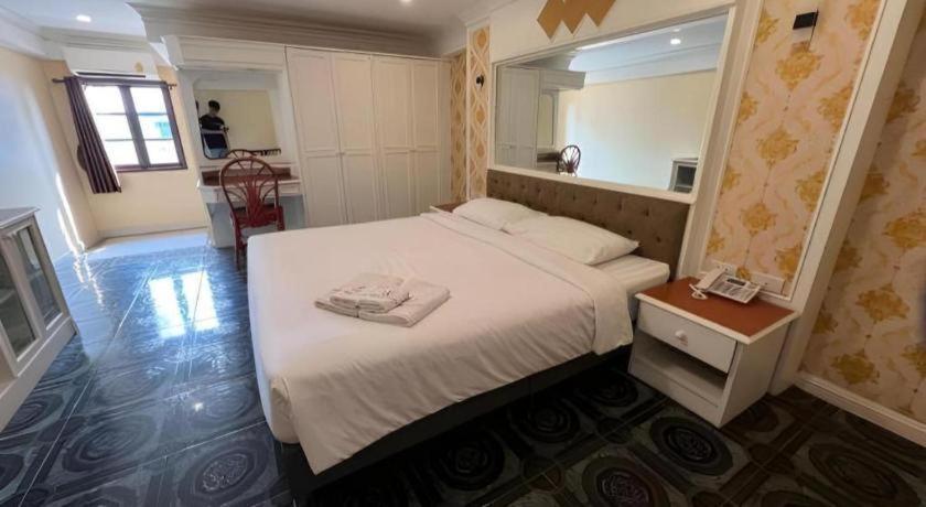 Rest@Ratchada Hotel Μπανγκόκ Εξωτερικό φωτογραφία